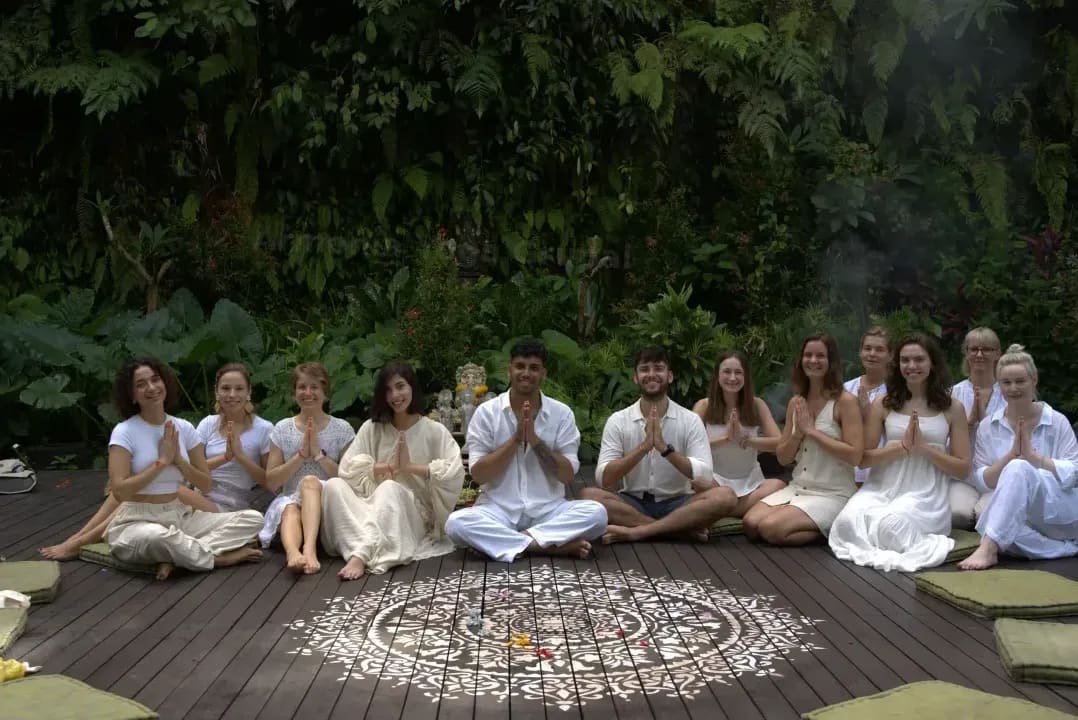 Armonía Yoga Grupal 13